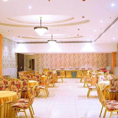 Aa Hotels & Resorts Zirakpur מראה חיצוני תמונה