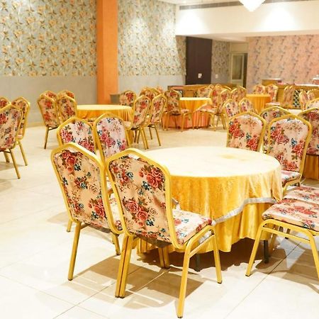 Aa Hotels & Resorts Zirakpur מראה חיצוני תמונה