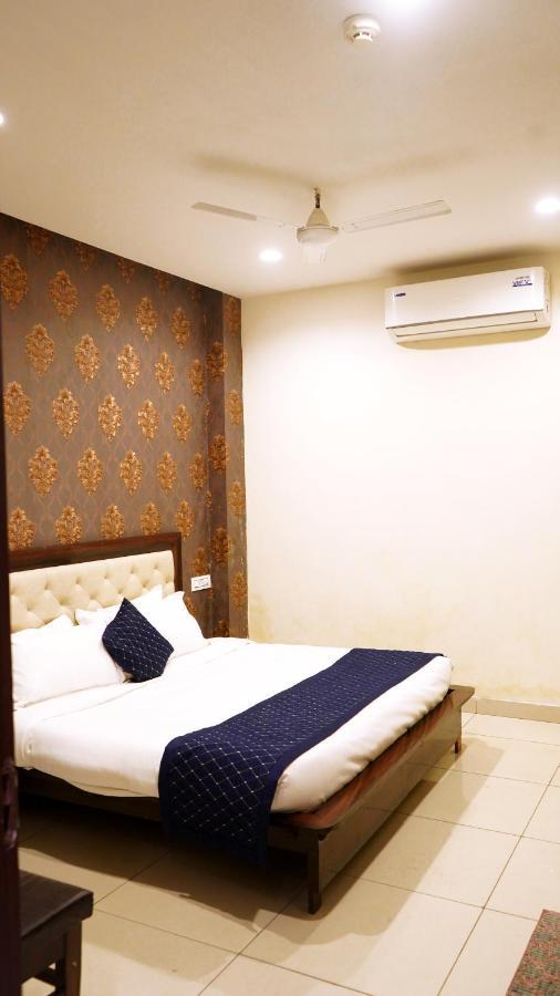 Aa Hotels & Resorts Zirakpur מראה חיצוני תמונה