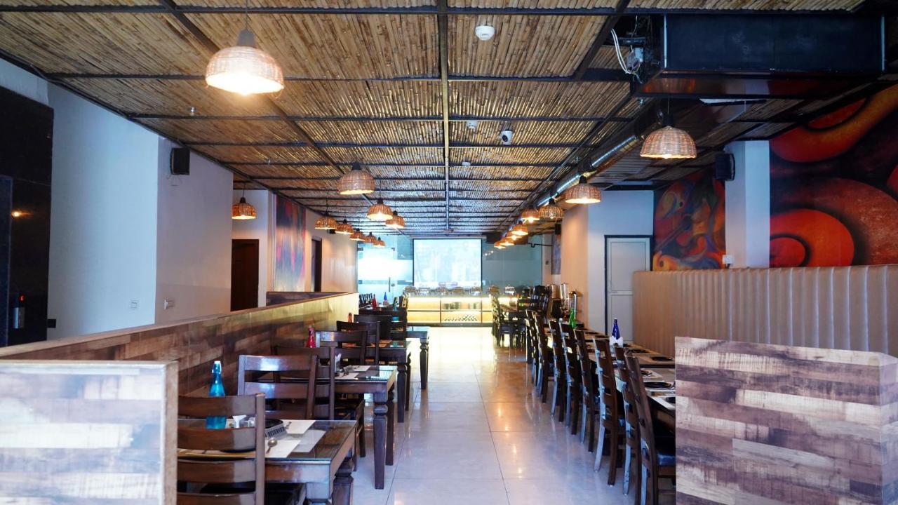 Aa Hotels & Resorts Zirakpur מראה חיצוני תמונה
