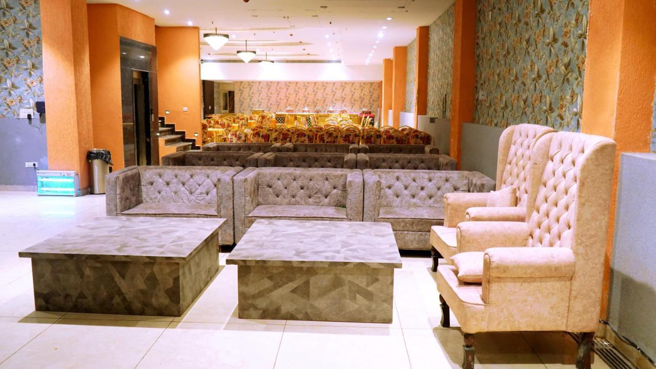 Aa Hotels & Resorts Zirakpur מראה חיצוני תמונה